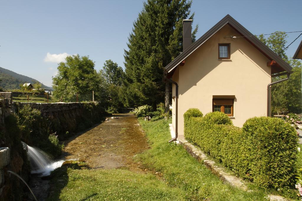Отель House Drakulic Кореница Экстерьер фото